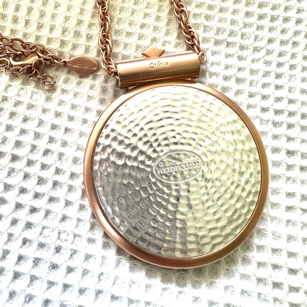 Wildlife by Heidi Klum Medallion Pendant Necklace 5 Rose Gold Tone Chains NIB - Picture 6 of 6